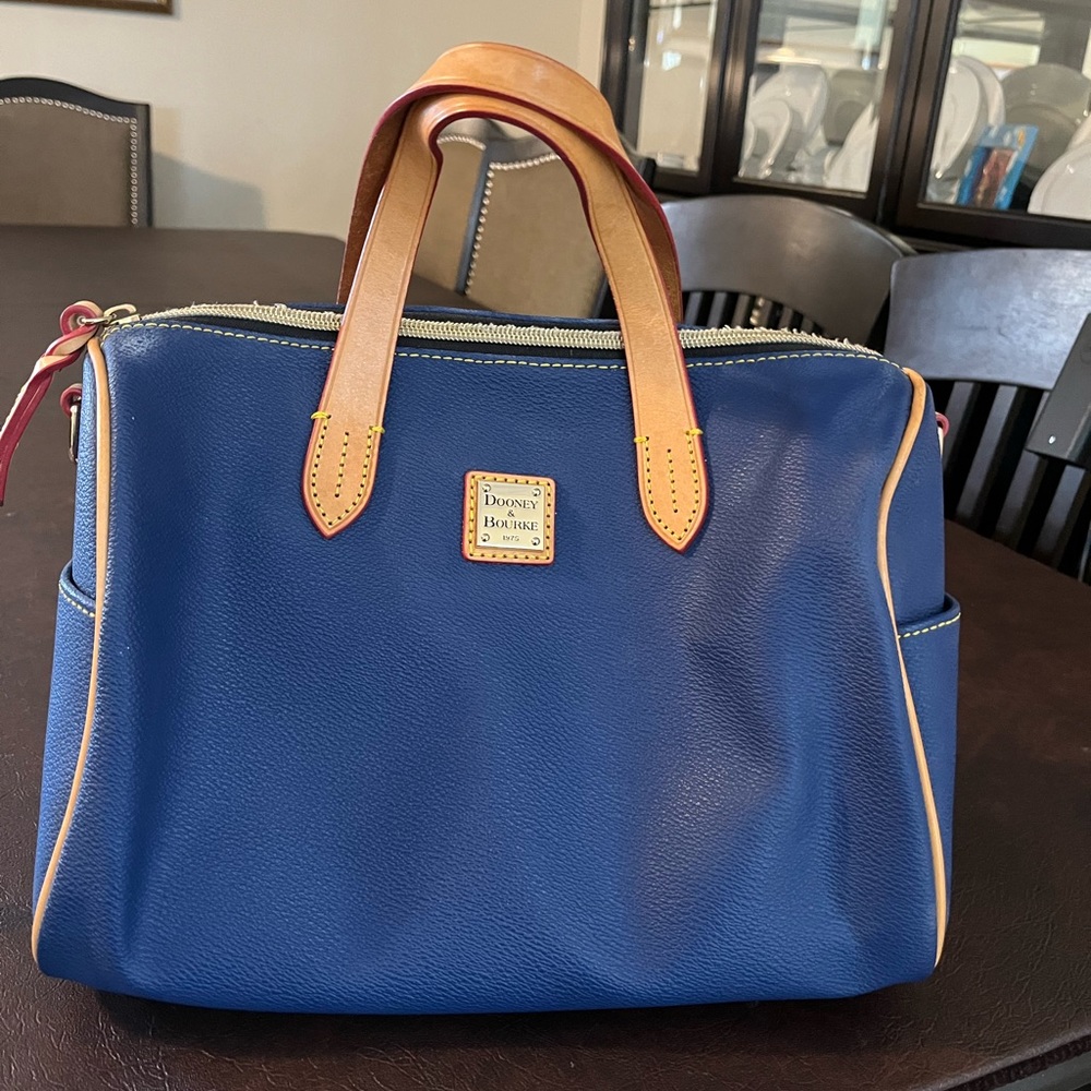 Dooney & Bourke blue leather bag with shoulder strap